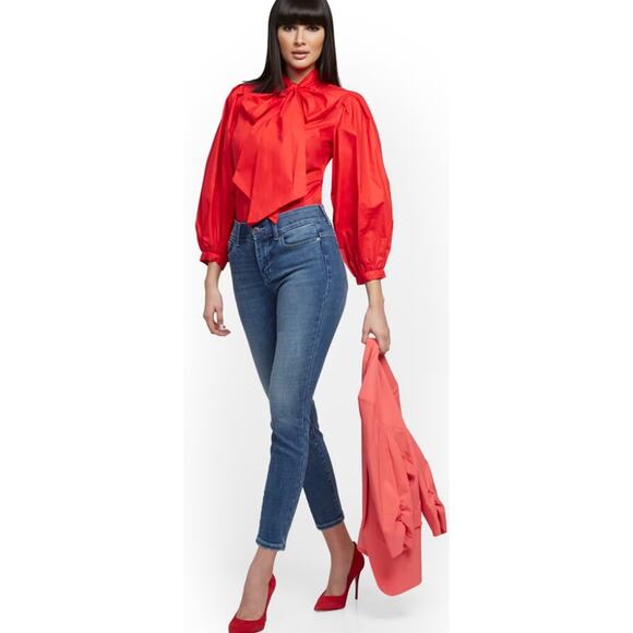 NY&C New York & Company Red Poplin Bow Front Button Up Blouse Medium NEW - Picture 2 of 10